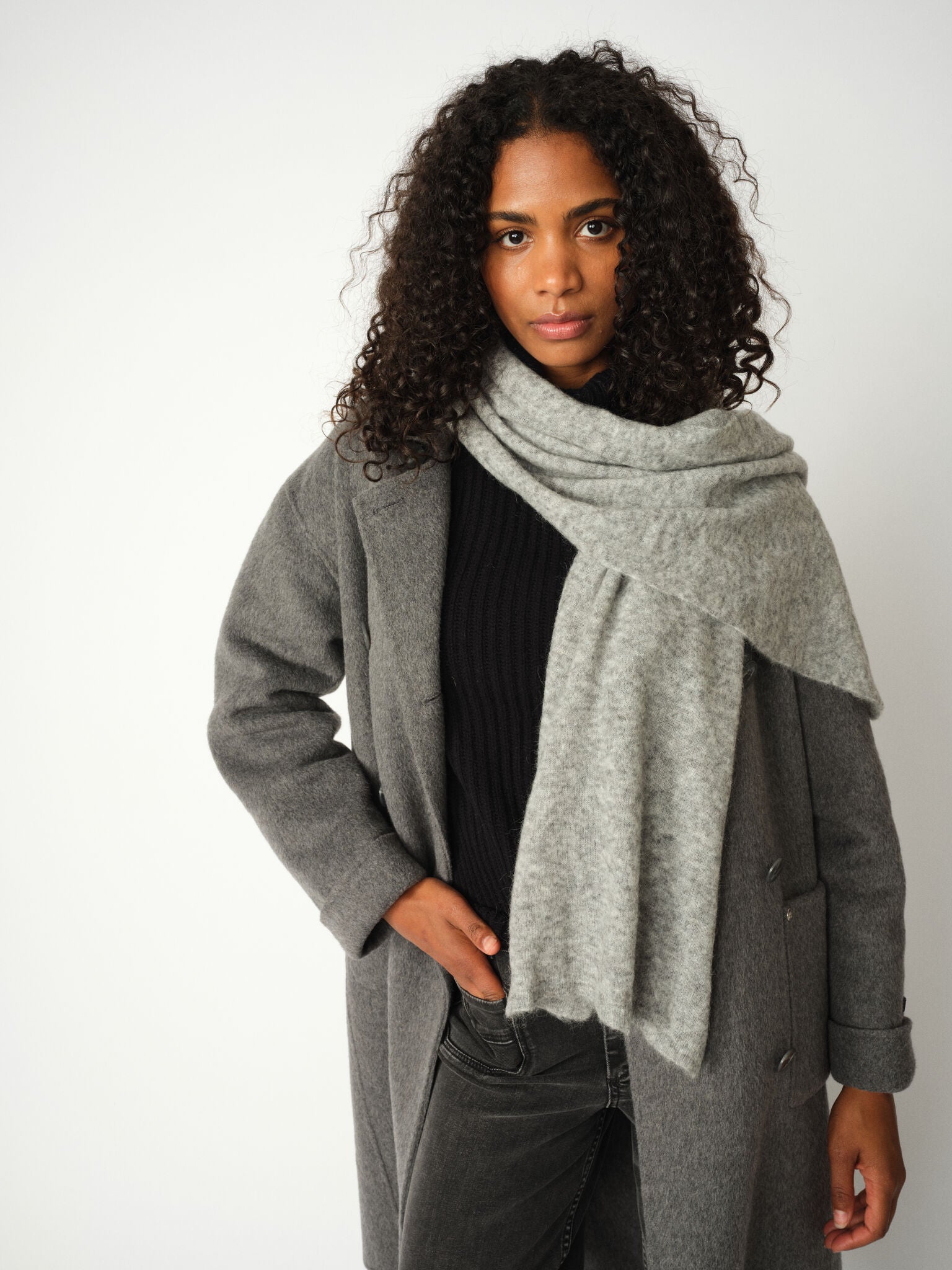 Modelshot / Grey Melange / Detail